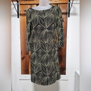 Elegant Black and Gold Shimmering Sheath Dress for Special Occasions